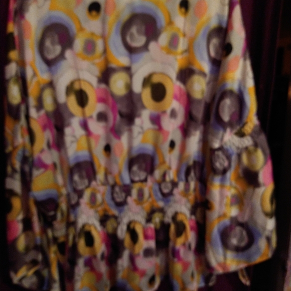 Nwot colordul blouse - Picture 6 of 6